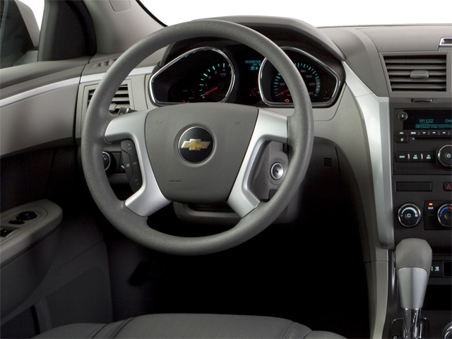 2011 Chevrolet Traverse LTZ photo 4