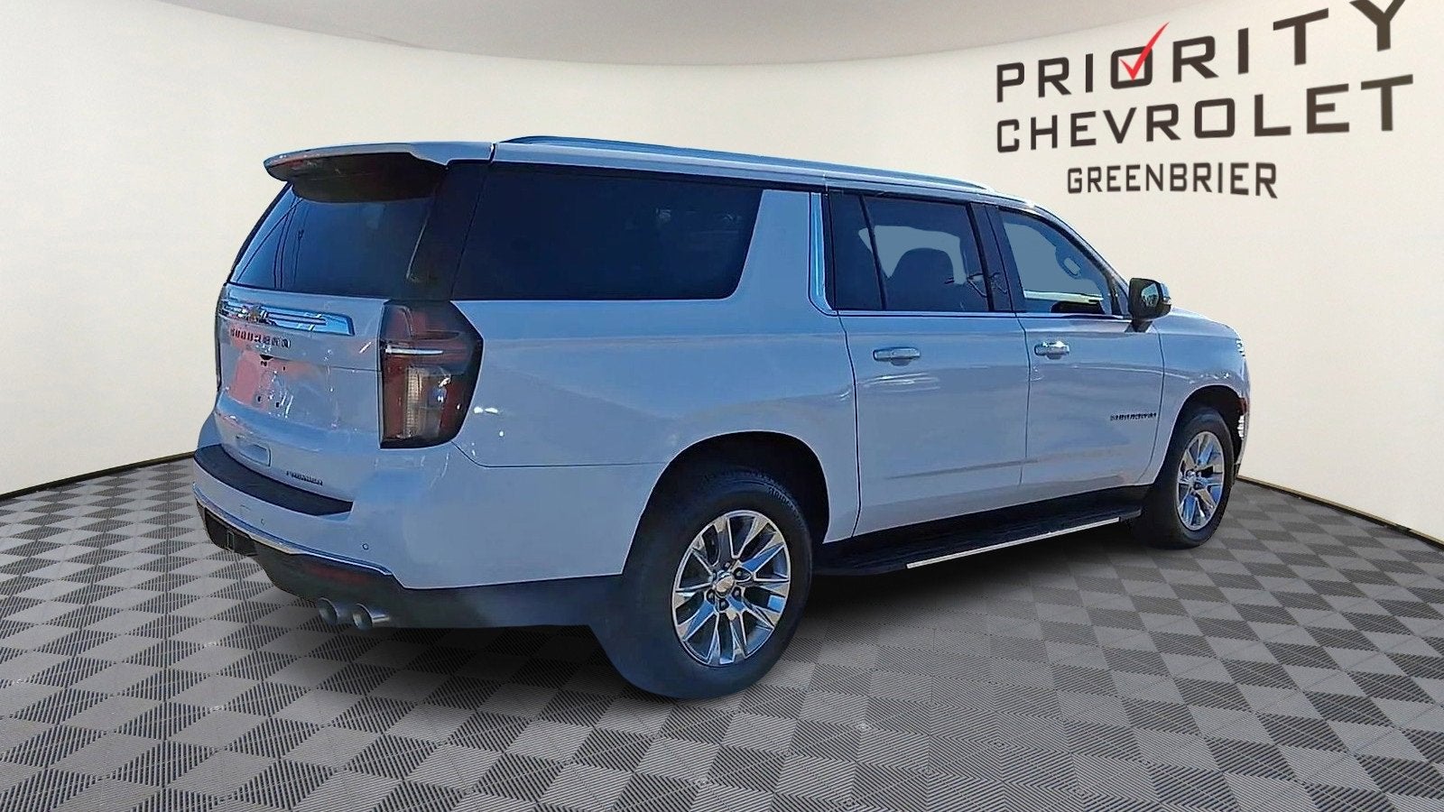 2023 Chevrolet Suburban Premier