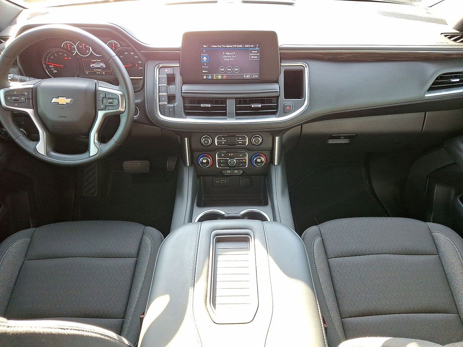 2024 Chevrolet Suburban LS