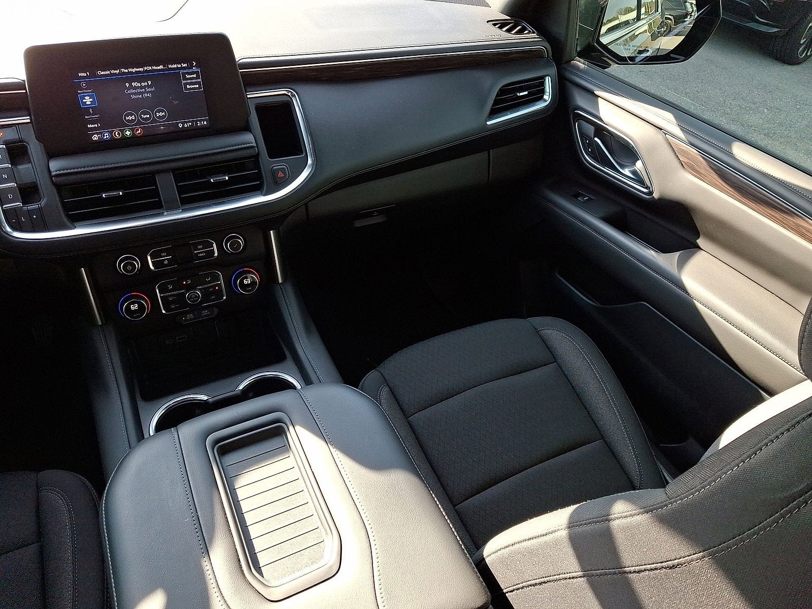 2024 Chevrolet Suburban LS