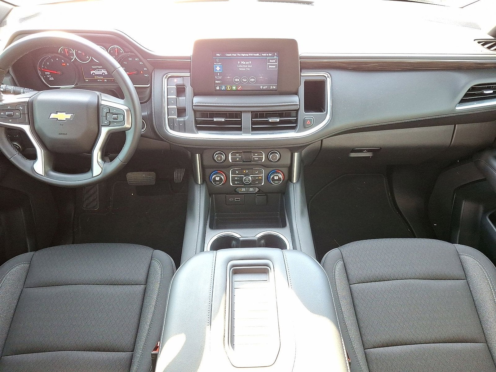 2024 Chevrolet Suburban LS