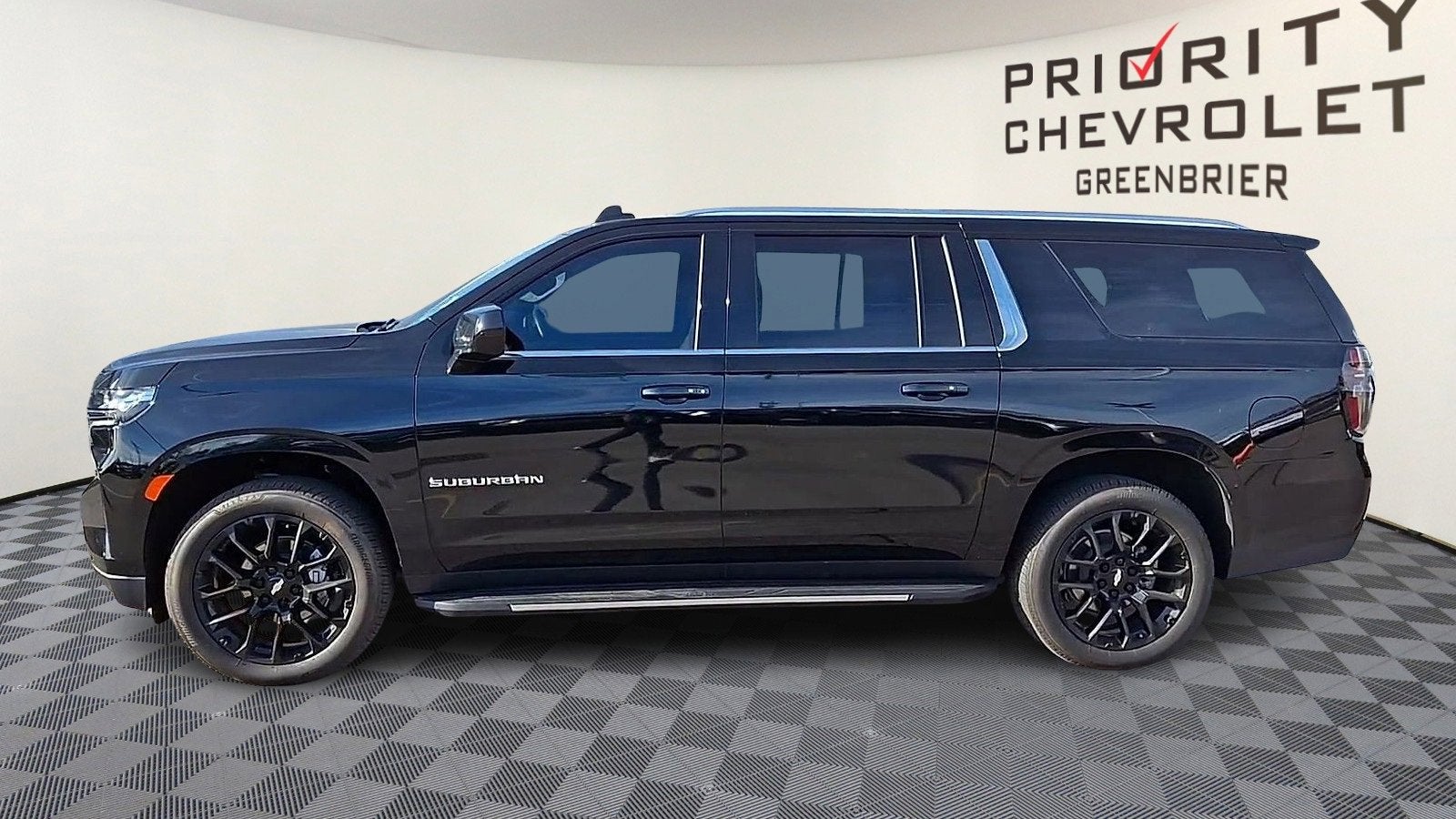 2024 Chevrolet Suburban LS