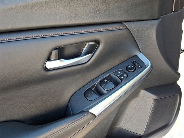 2024 Nissan Sentra SR Xtronic CVT