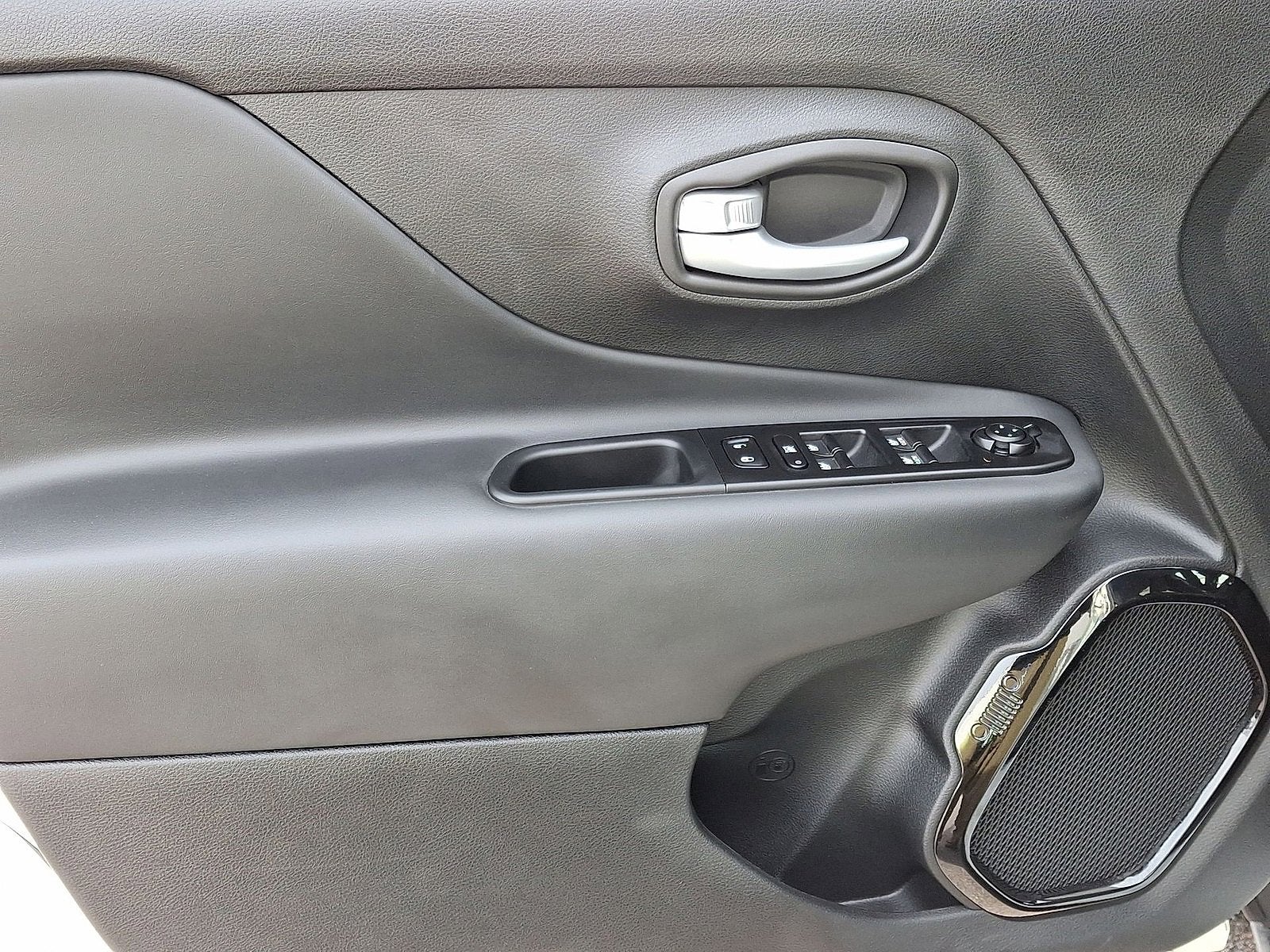 2023 Jeep Renegade Altitude