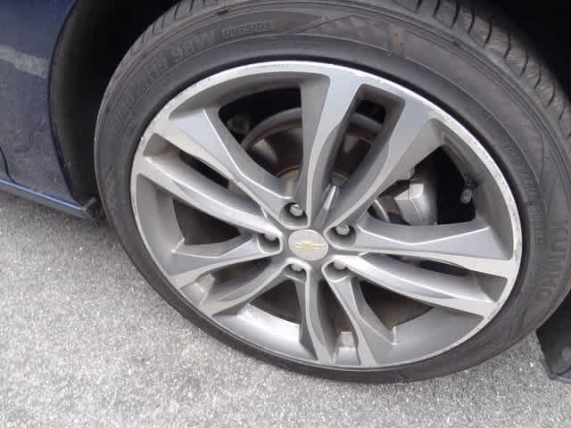 2022 Chevrolet Malibu LT w/1LT