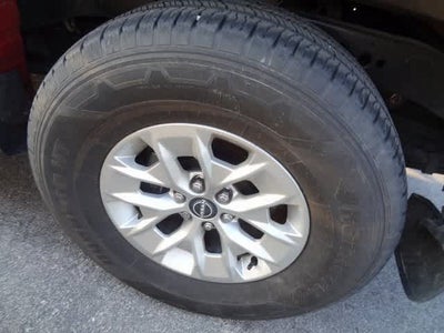 2024 Nissan Frontier SV