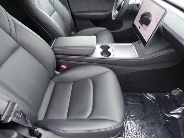 2025 Tesla Model Y Long Range