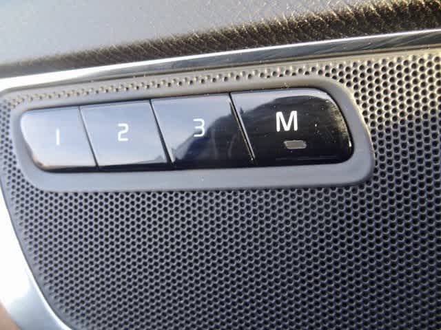 2018 Volvo XC90 T6 Momentum