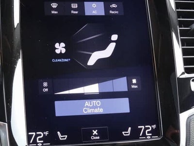 2018 Volvo XC90 T6 Momentum