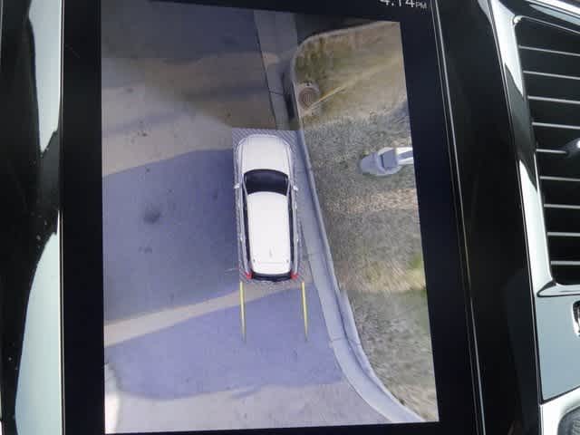 2018 Volvo XC90 T6 Momentum