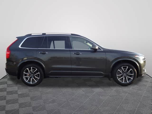 2018 Volvo XC90 T6 Momentum