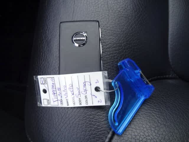 2018 Volvo XC90 T6 Momentum