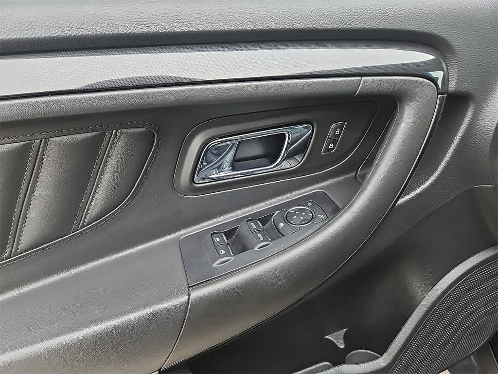 2018 Ford Taurus SHO