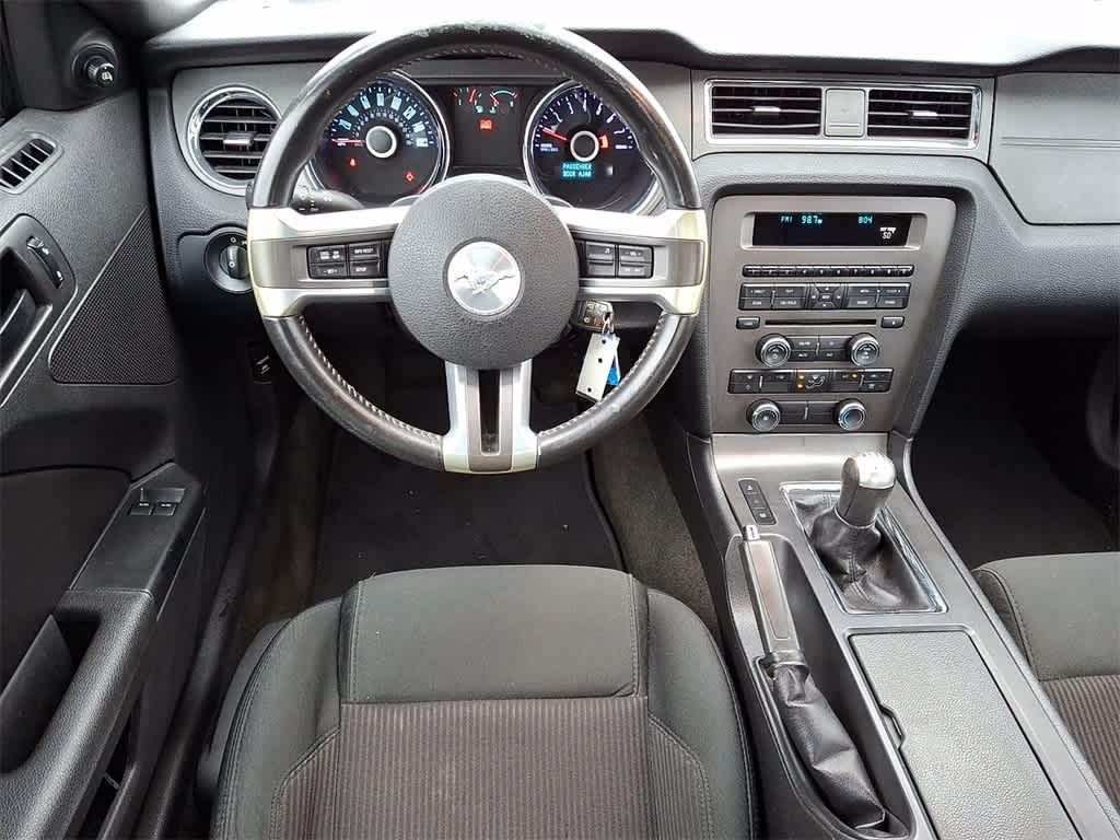 2014 Ford Mustang V6