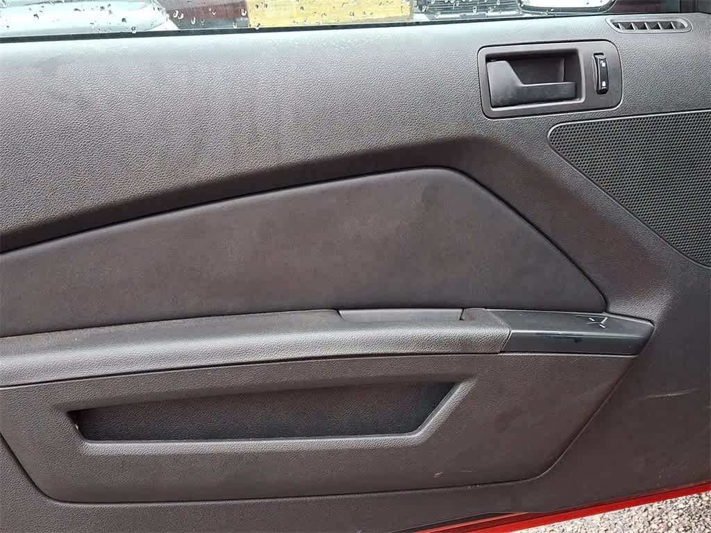 2014 Ford Mustang V6