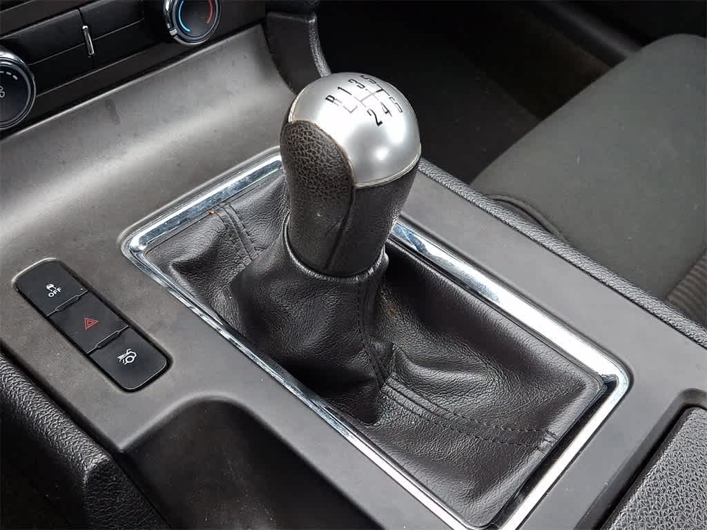 2014 Ford Mustang V6