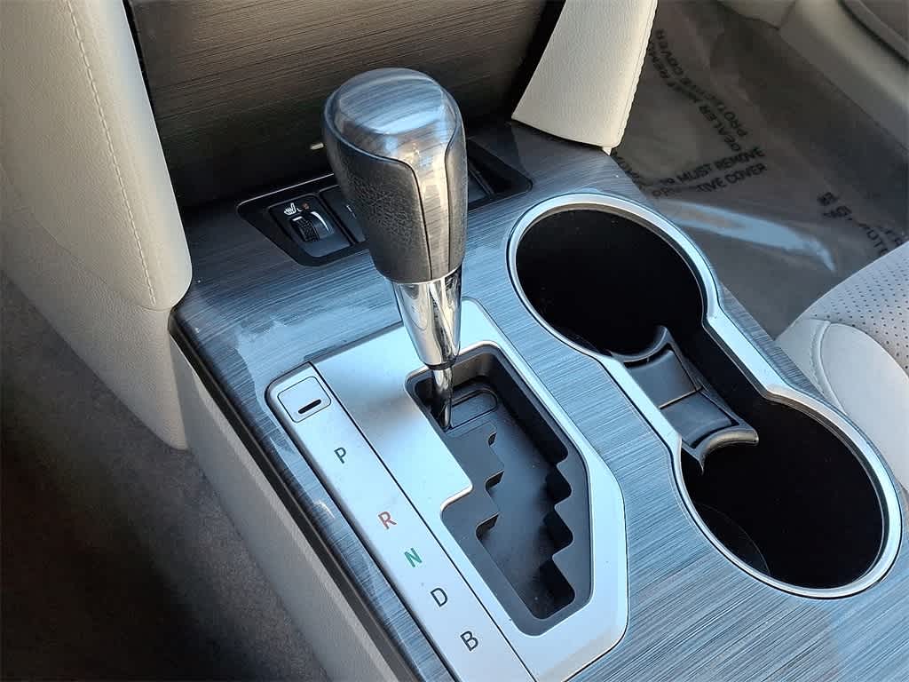 2014 Toyota Camry Hybrid XLE