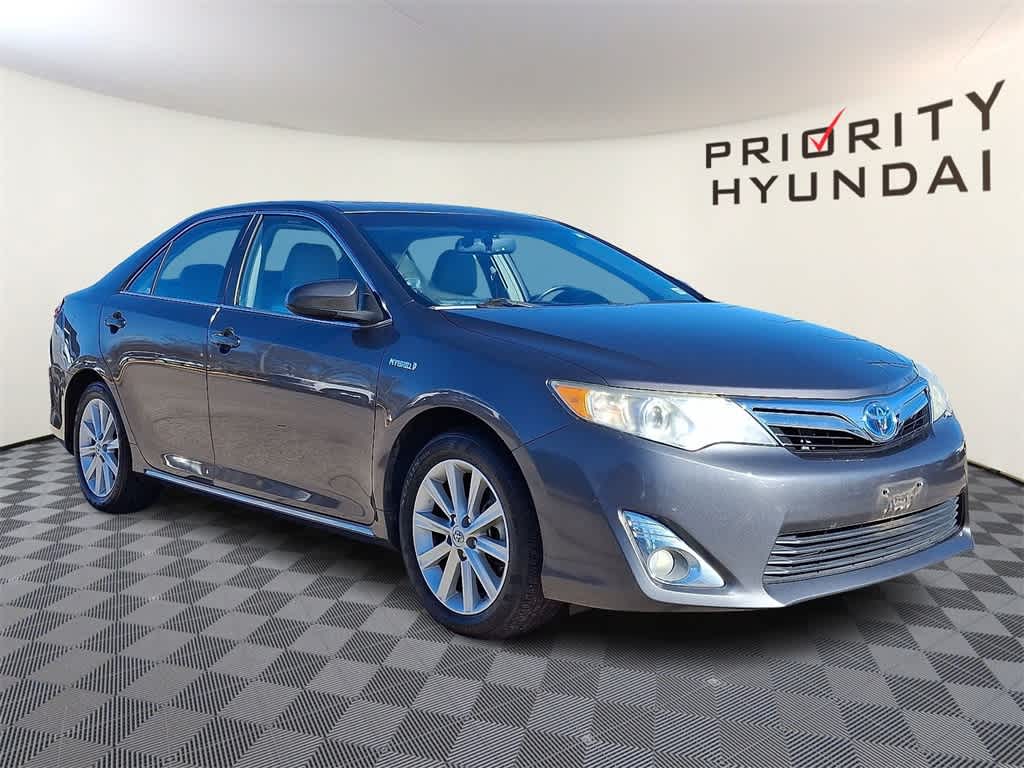2014 Toyota Camry Hybrid XLE