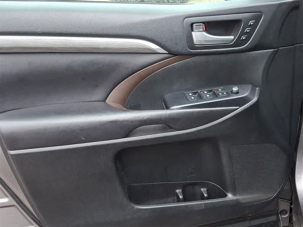 2017 Toyota Highlander Limited Platinum