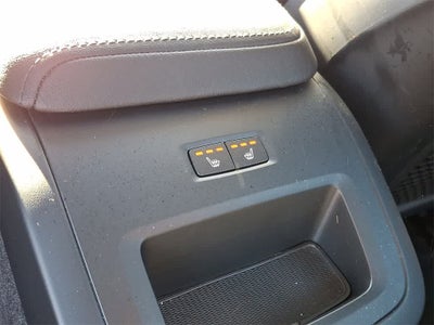 2024 Volvo S60 Core Dark Theme