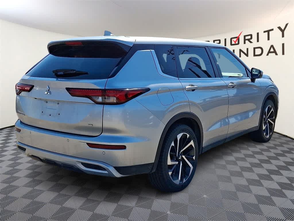2024 Mitsubishi Outlander SE