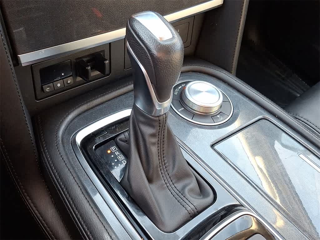 2024 Nissan Armada SV