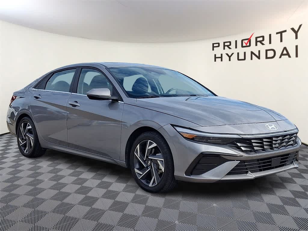 2025 Hyundai Elantra Limited