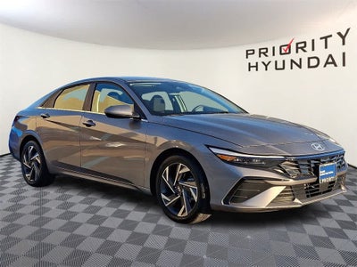 2025 Hyundai Elantra SEL Convenience