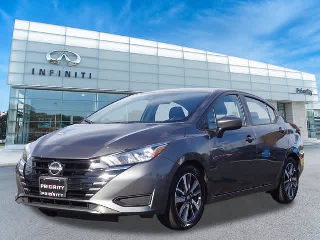 2023 Nissan Versa SV