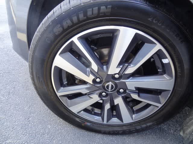 2023 Nissan Versa SV