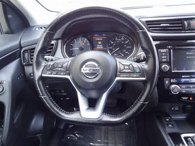 2022 Nissan Rogue Sport SV