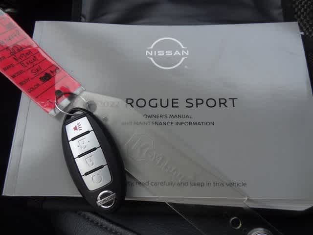 2022 Nissan Rogue Sport SV