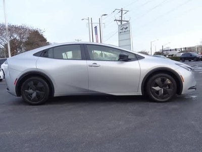 2024 Toyota Prius LE