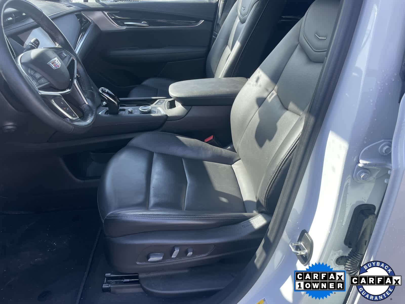 2023 Cadillac XT5 FWD Premium Luxury