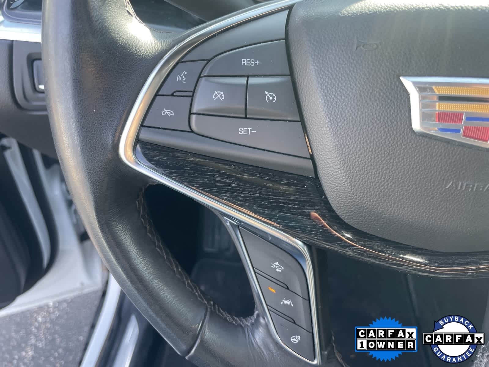 2023 Cadillac XT5 FWD Premium Luxury