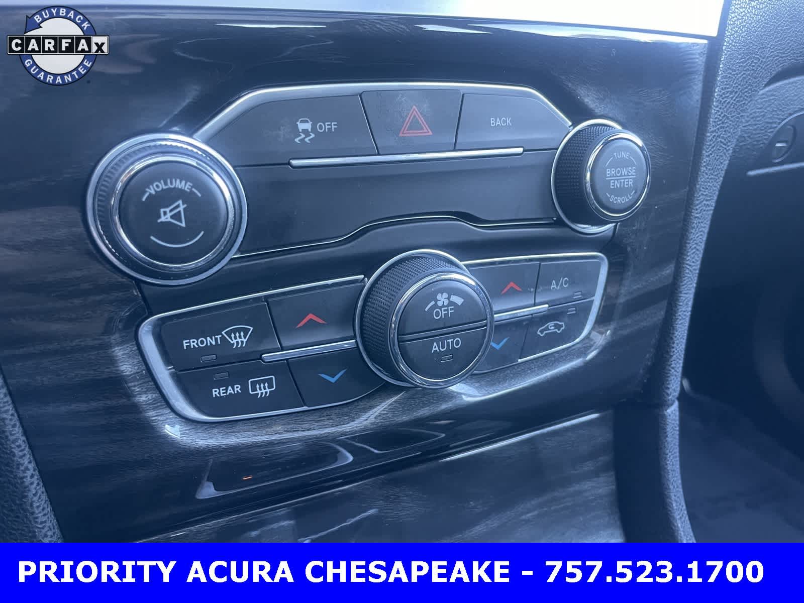 2015 Chrysler 300 Limited