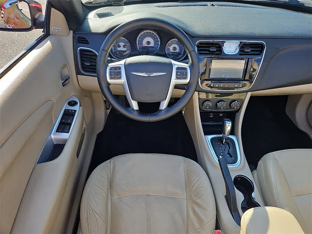 2011 Chrysler 200 Limited