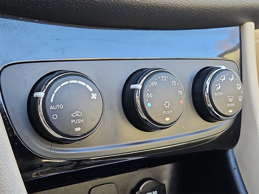 2011 Chrysler 200 Limited