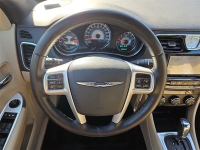 2011 Chrysler 200 Limited