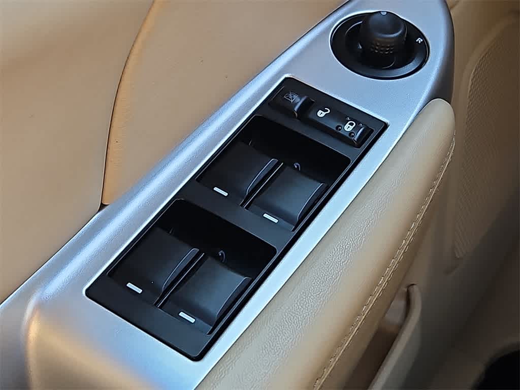 2011 Chrysler 200 Limited