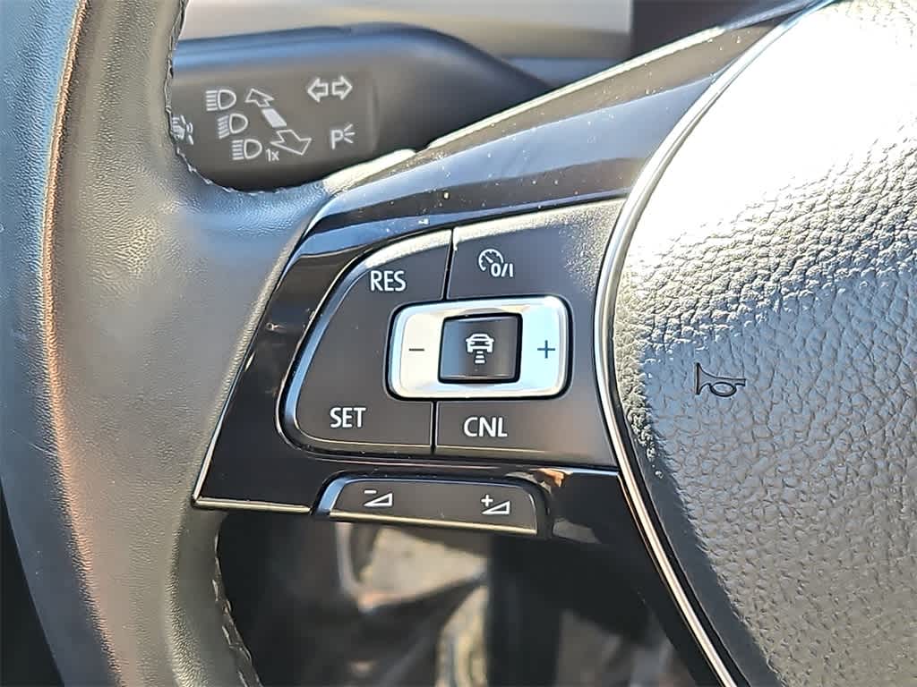 2022 Volkswagen Passat 2.0T SE