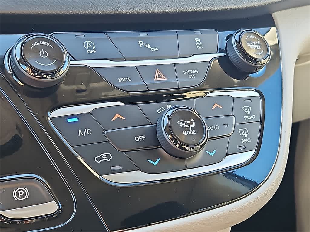 2019 Chrysler Pacifica Touring L