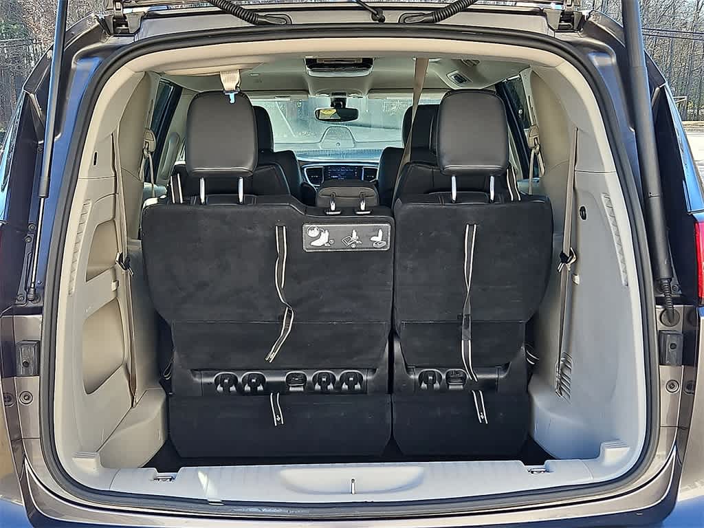 2019 Chrysler Pacifica Touring L