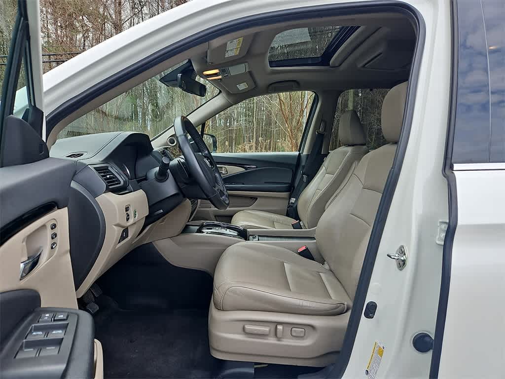 2019 Honda Pilot Touring 8-Passenger