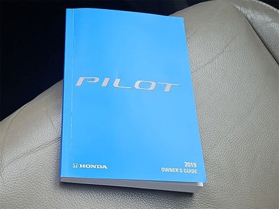 2019 Honda Pilot Touring 8-Passenger