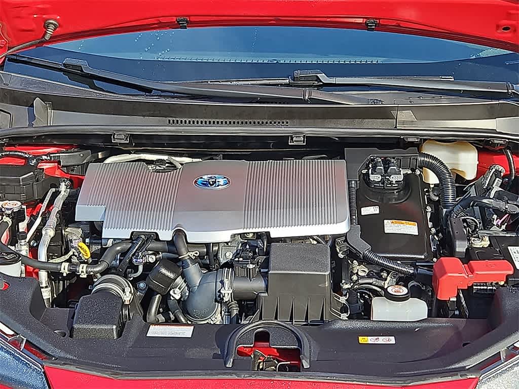 2022 Toyota Prius LE