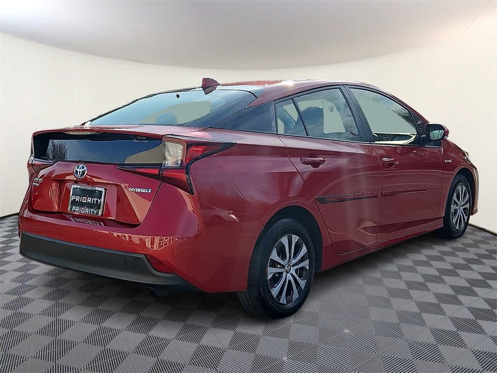2022 Toyota Prius LE