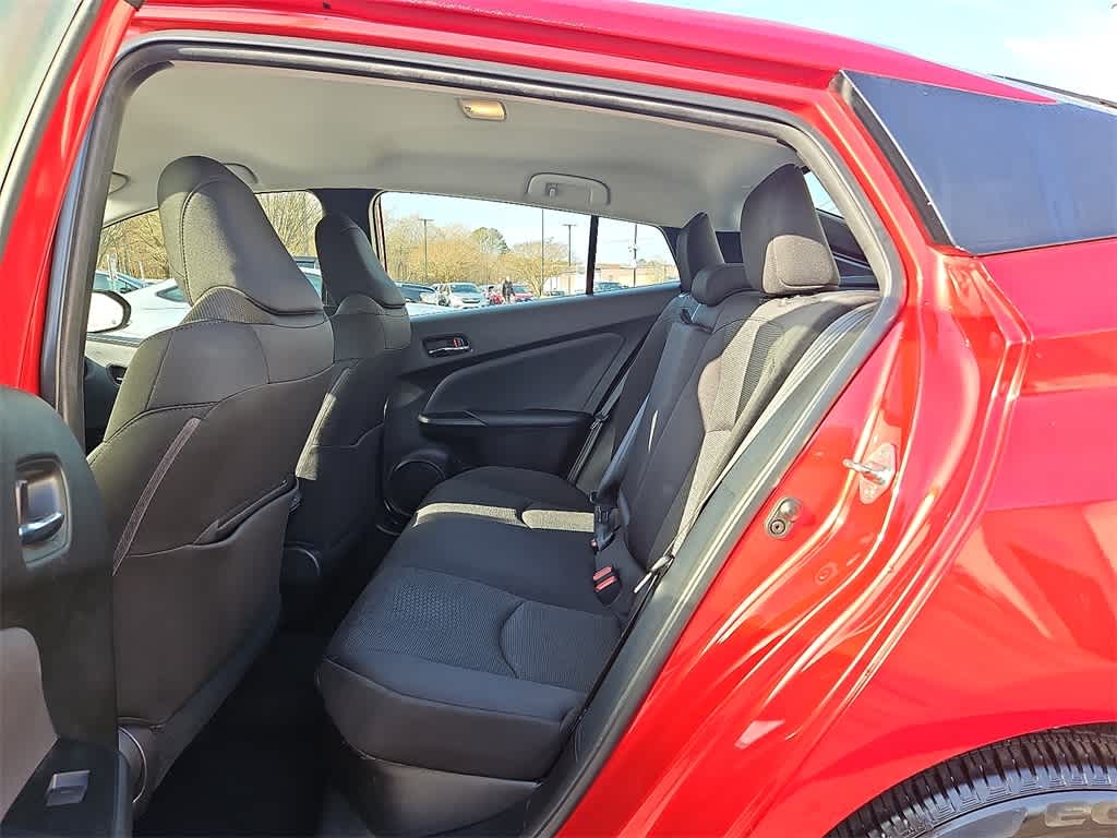 2022 Toyota Prius LE