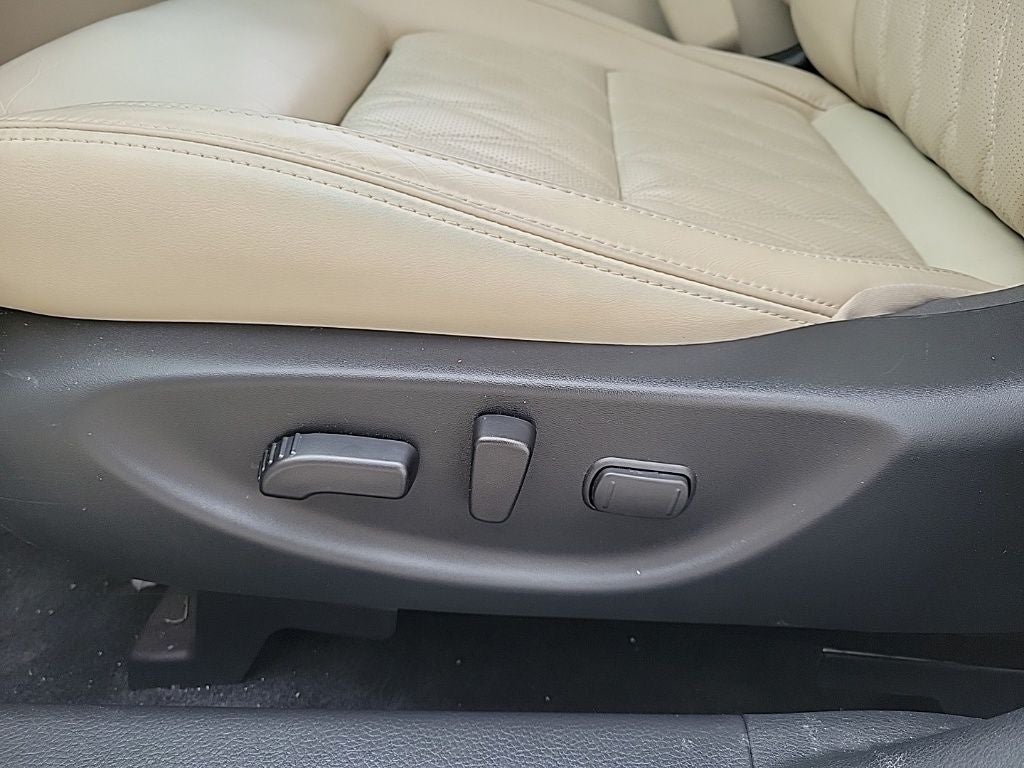 2023 Nissan Maxima Platinum