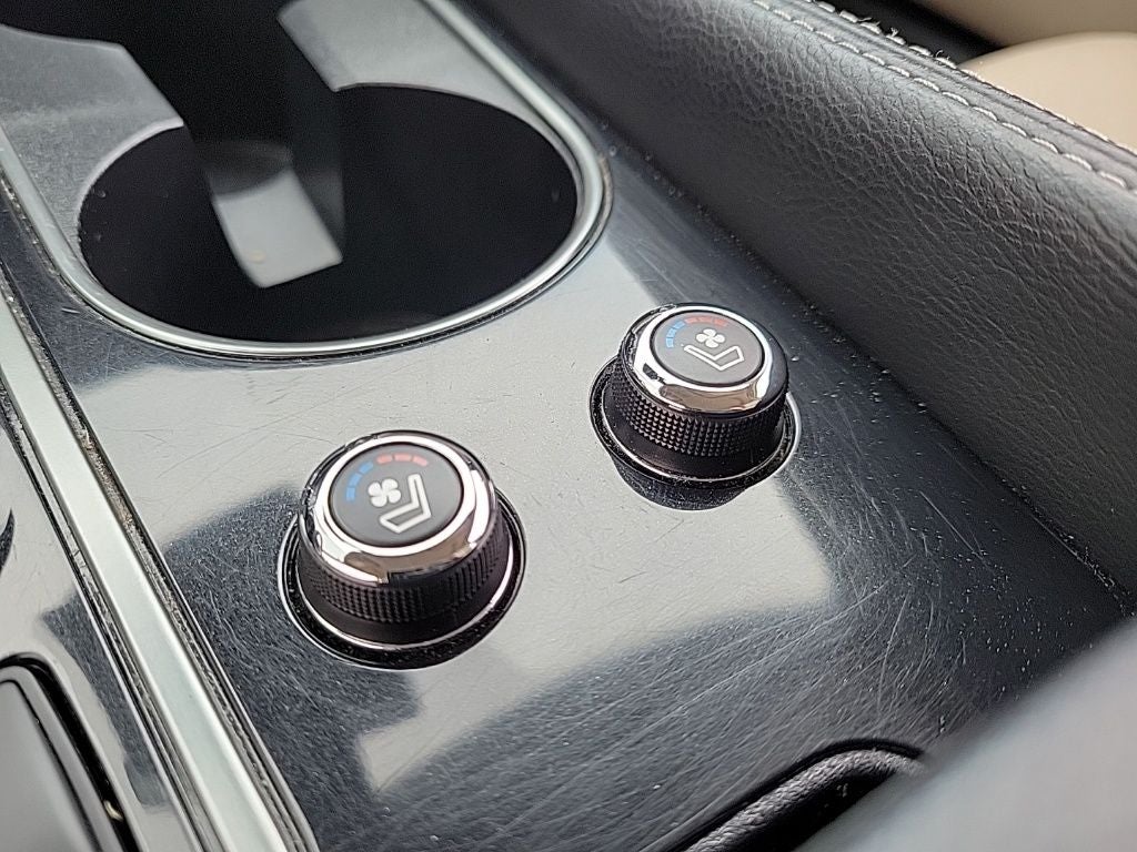 2023 Nissan Maxima Platinum